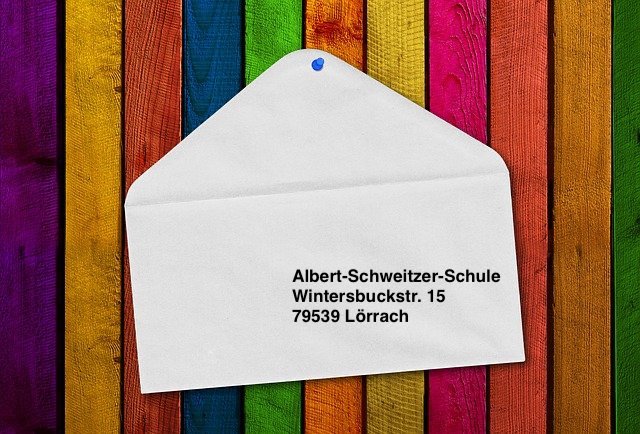 Bild eines Briefumschlages mit der Briefadresse der Albert-Schweitzer-Schule, Wintersbuckstr. 15, 79539 Lörrach.